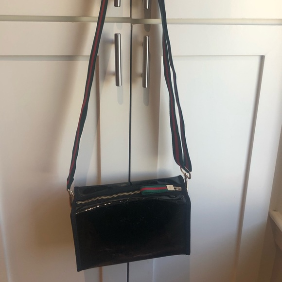 - Gucci cosmetic bag - Picture 10 of 10